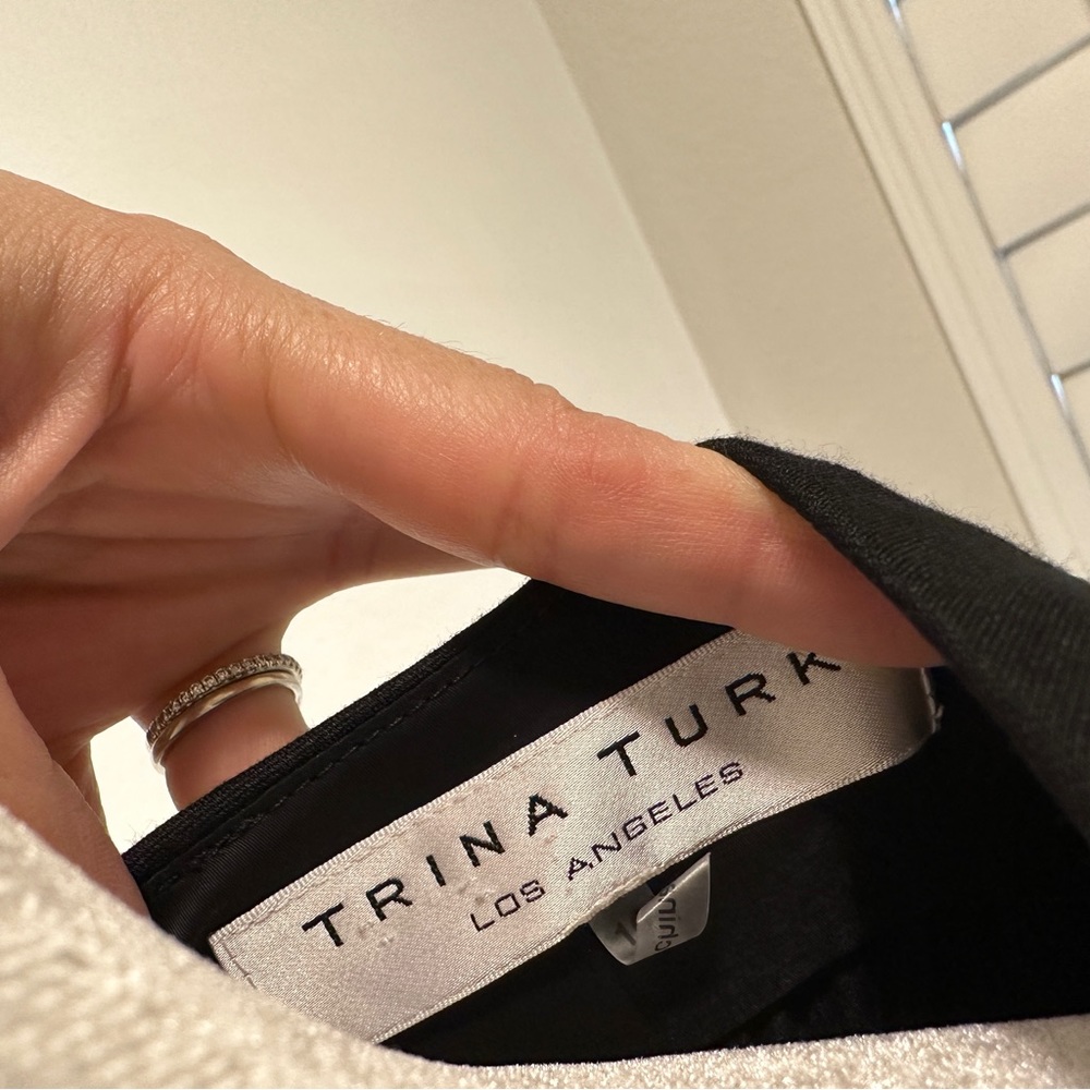 TRINA TURK Black Dress With Flower On Shoulder Size 10 - Picture 9 of 10
